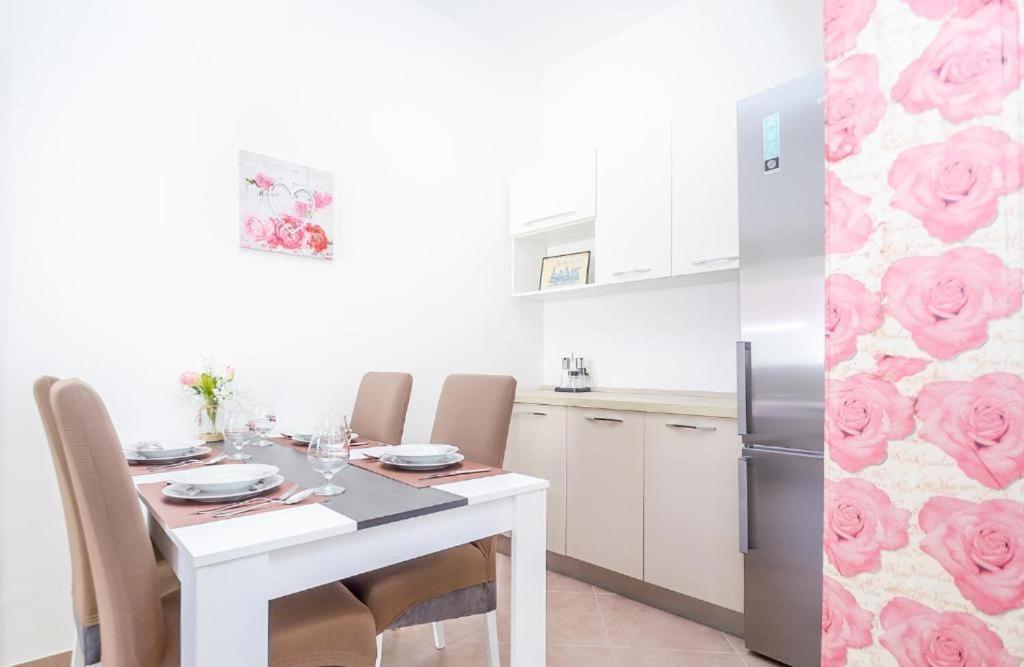 Apartman Ivano Pula Bagian luar foto