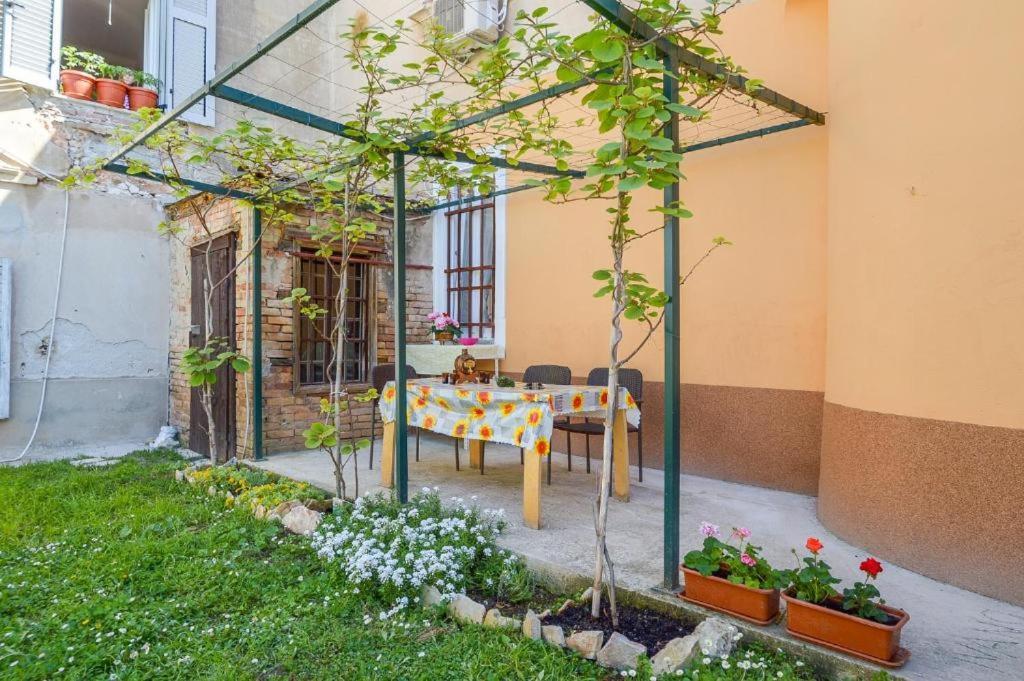 Apartman Ivano Pula Bagian luar foto